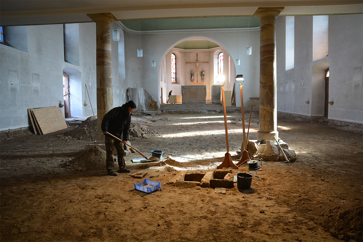 pfalz archäologie ausgrabung leodegar kirche 