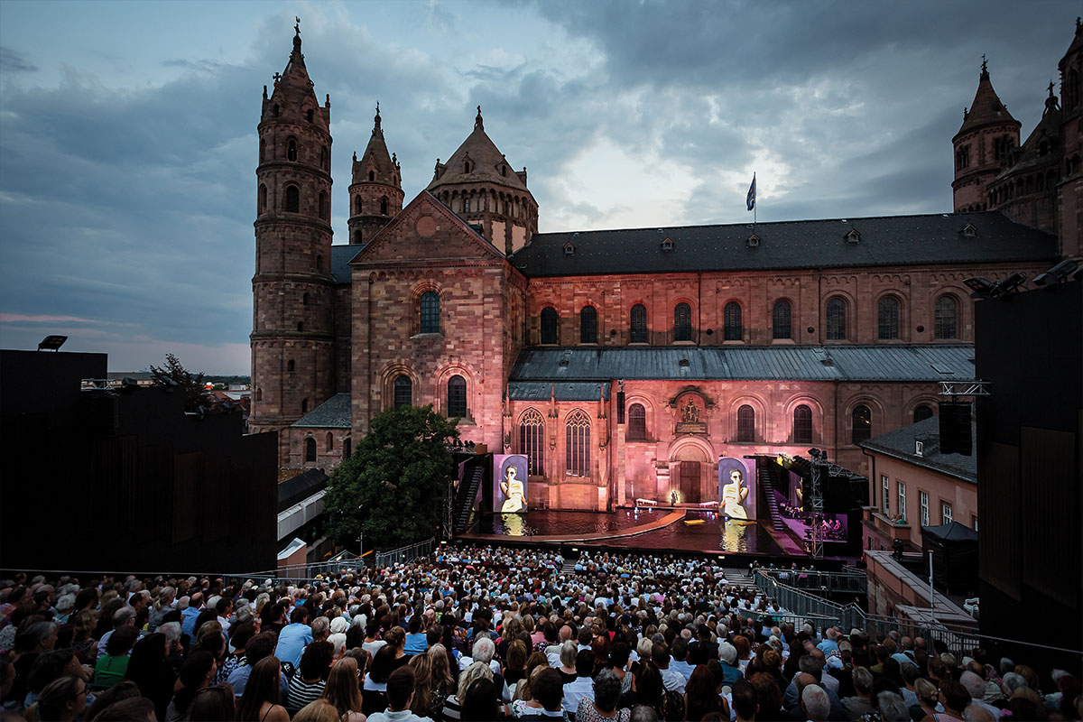 nibelungen festspiele worms dom